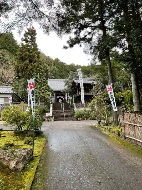 恵利寺の庭園