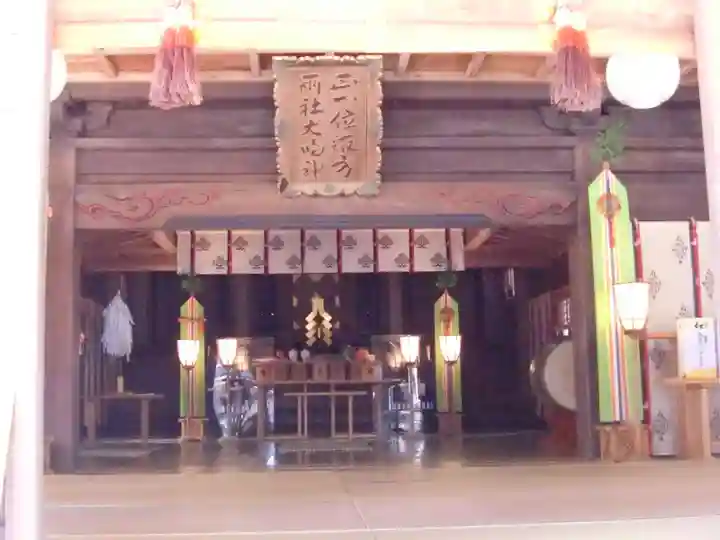 諏訪大明神の本殿・本堂