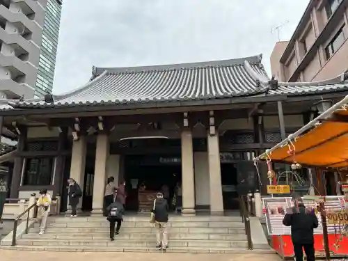 とげぬき地蔵尊 高岩寺の{uncategorized: "未分類", other: "その他", undefined: "問題あり", building: "その他建物", grave: "お墓", sacred_gate: "鳥居", guardian: "狛犬", statue: "像", buddha: "仏像", history: "歴史", nature: "自然", garden: "庭園", animal: "動物", pagoda: "塔", temizu: "手水舎", mountain_gate: "山門・神門", sanctuary: "本殿・本堂", subordinate: "末社・摂社", art: "芸術", scenery: "景色", jizo: "地蔵", ema: "絵馬", goshuin: "御朱印", omikuji: "おみくじ", items: "授与品その他", amulet: "お守り", goshuincho: "御朱印帳", eats: "食事", festival: "お祭り", votive_dance: "神楽", shichigosan: "七五三参", wedding: "結婚式", experience: "体験その他", initially: "初詣", around: "周辺", anti_infection: "感染症対策"}