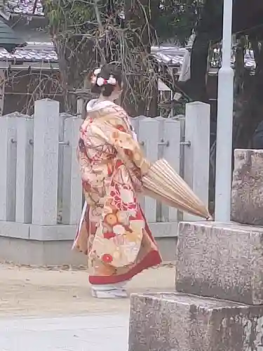 佐太神社(佐太天神宮)の{uncategorized: "未分類", other: "その他", undefined: "問題あり", building: "その他建物", grave: "お墓", sacred_gate: "鳥居", guardian: "狛犬", statue: "像", buddha: "仏像", history: "歴史", nature: "自然", garden: "庭園", animal: "動物", pagoda: "塔", temizu: "手水舎", mountain_gate: "山門・神門", sanctuary: "本殿・本堂", subordinate: "末社・摂社", art: "芸術", scenery: "景色", jizo: "地蔵", ema: "絵馬", goshuin: "御朱印", omikuji: "おみくじ", items: "授与品その他", amulet: "お守り", goshuincho: "御朱印帳", eats: "食事", festival: "お祭り", votive_dance: "神楽", shichigosan: "七五三参", wedding: "結婚式", experience: "体験その他", initially: "初詣", around: "周辺", anti_infection: "感染症対策"}
