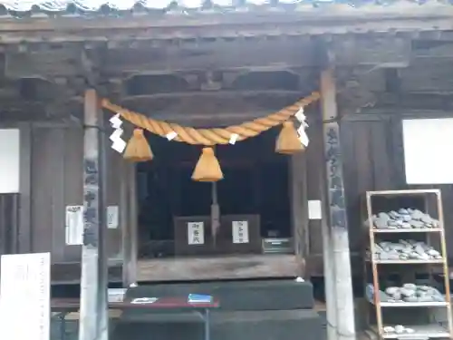 白石社の本殿・本堂