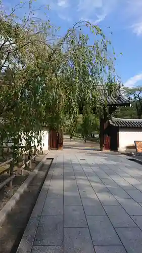 醍醐寺の山門・神門