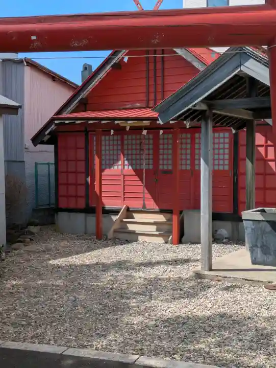 豊福稲荷神社の{uncategorized: "未分類", other: "その他", undefined: "問題あり", building: "その他建物", grave: "お墓", sacred_gate: "鳥居", guardian: "狛犬", statue: "像", buddha: "仏像", history: "歴史", nature: "自然", garden: "庭園", animal: "動物", pagoda: "塔", temizu: "手水舎", mountain_gate: "山門・神門", sanctuary: "本殿・本堂", subordinate: "末社・摂社", art: "芸術", scenery: "景色", jizo: "地蔵", ema: "絵馬", goshuin: "御朱印", omikuji: "おみくじ", items: "授与品その他", amulet: "お守り", goshuincho: "御朱印帳", eats: "食事", festival: "お祭り", votive_dance: "神楽", shichigosan: "七五三参", wedding: "結婚式", experience: "体験その他", initially: "初詣", around: "周辺", anti_infection: "感染症対策"}