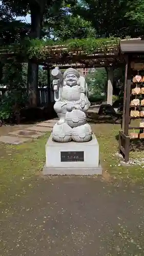 戸部杉山神社の像