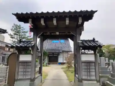西勝寺の{uncategorized: "未分類", other: "その他", undefined: "問題あり", building: "その他建物", grave: "お墓", sacred_gate: "鳥居", guardian: "狛犬", statue: "像", buddha: "仏像", history: "歴史", nature: "自然", garden: "庭園", animal: "動物", pagoda: "塔", temizu: "手水舎", mountain_gate: "山門・神門", sanctuary: "本殿・本堂", subordinate: "末社・摂社", art: "芸術", scenery: "景色", jizo: "地蔵", ema: "絵馬", goshuin: "御朱印", omikuji: "おみくじ", items: "授与品その他", amulet: "お守り", goshuincho: "御朱印帳", eats: "食事", festival: "お祭り", votive_dance: "神楽", shichigosan: "七五三参", wedding: "結婚式", experience: "体験その他", initially: "初詣", around: "周辺", anti_infection: "感染症対策"}