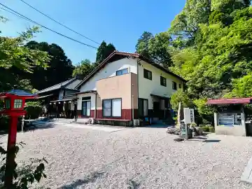 仁比山地蔵院の{uncategorized: "未分類", other: "その他", undefined: "問題あり", building: "その他建物", grave: "お墓", sacred_gate: "鳥居", guardian: "狛犬", statue: "像", buddha: "仏像", history: "歴史", nature: "自然", garden: "庭園", animal: "動物", pagoda: "塔", temizu: "手水舎", mountain_gate: "山門・神門", sanctuary: "本殿・本堂", subordinate: "末社・摂社", art: "芸術", scenery: "景色", jizo: "地蔵", ema: "絵馬", goshuin: "御朱印", omikuji: "おみくじ", items: "授与品その他", amulet: "お守り", goshuincho: "御朱印帳", eats: "食事", festival: "お祭り", votive_dance: "神楽", shichigosan: "七五三参", wedding: "結婚式", experience: "体験その他", initially: "初詣", around: "周辺", anti_infection: "感染症対策"}