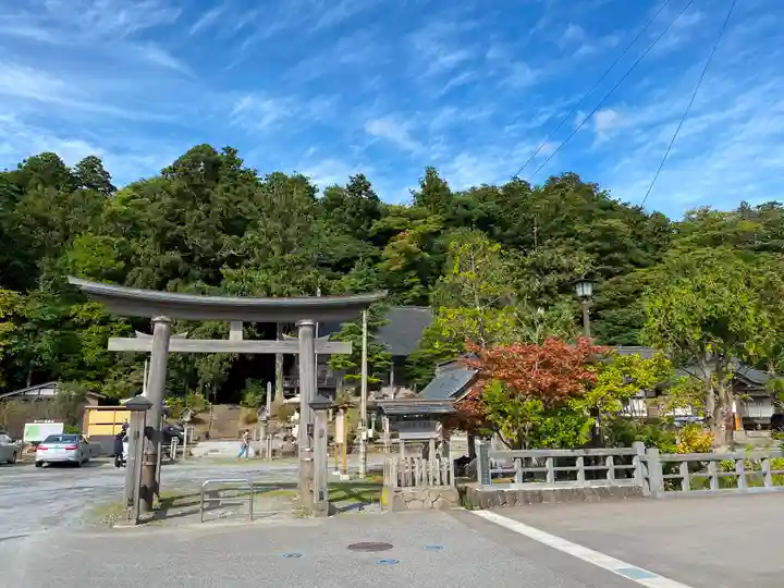 鳥海山大物忌神社吹浦口ノ宮の鳥居