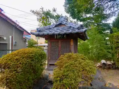 東八幡社の末社・摂社