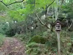 子守稲荷大明神の建物その他