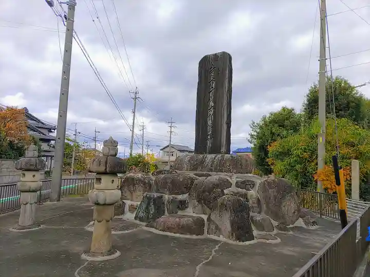 神明社・八幡社合殿(相殿神社)の周辺