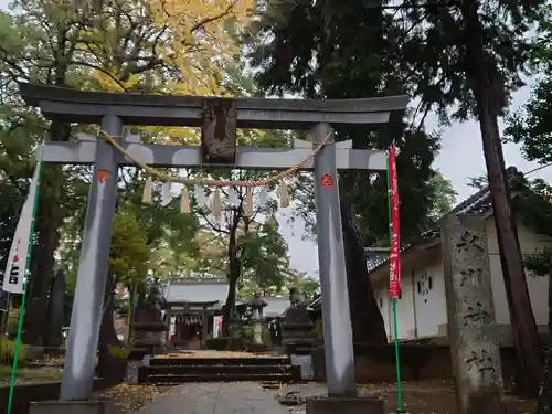 豊玉氷川神社の鳥居