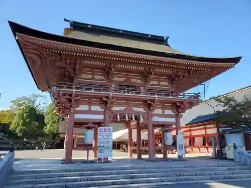 津島神社の山門・神門