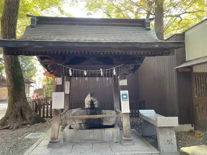 調神社の手水舎