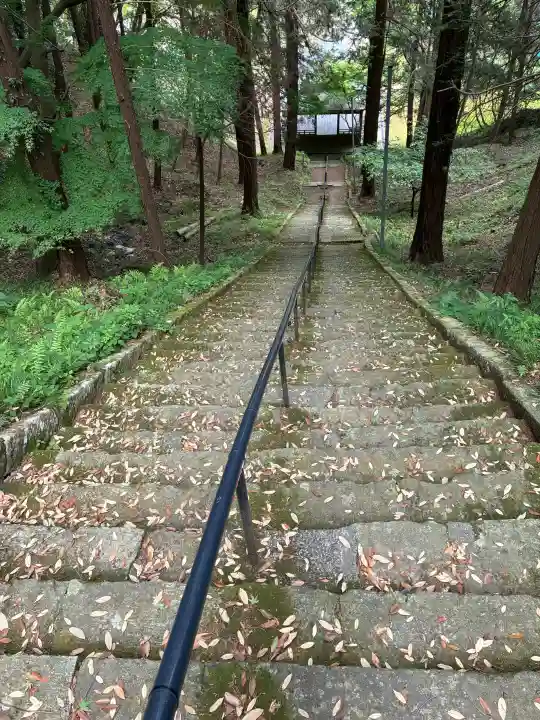 守山八幡宮の{uncategorized: "未分類", other: "その他", undefined: "問題あり", building: "その他建物", grave: "お墓", sacred_gate: "鳥居", guardian: "狛犬", statue: "像", buddha: "仏像", history: "歴史", nature: "自然", garden: "庭園", animal: "動物", pagoda: "塔", temizu: "手水舎", mountain_gate: "山門・神門", sanctuary: "本殿・本堂", subordinate: "末社・摂社", art: "芸術", scenery: "景色", jizo: "地蔵", ema: "絵馬", goshuin: "御朱印", omikuji: "おみくじ", items: "授与品その他", amulet: "お守り", goshuincho: "御朱印帳", eats: "食事", festival: "お祭り", votive_dance: "神楽", shichigosan: "七五三参", wedding: "結婚式", experience: "体験その他", initially: "初詣", around: "周辺", anti_infection: "感染症対策"}