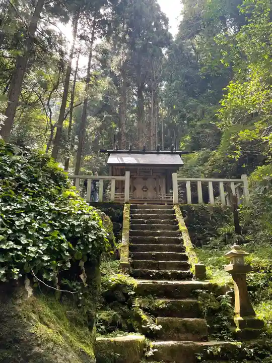 御岩神社の末社・摂社