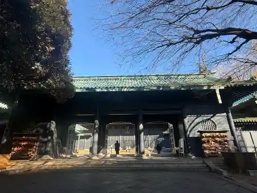 湯島聖堂の{uncategorized: "未分類", other: "その他", undefined: "問題あり", building: "その他建物", grave: "お墓", sacred_gate: "鳥居", guardian: "狛犬", statue: "像", buddha: "仏像", history: "歴史", nature: "自然", garden: "庭園", animal: "動物", pagoda: "塔", temizu: "手水舎", mountain_gate: "山門・神門", sanctuary: "本殿・本堂", subordinate: "末社・摂社", art: "芸術", scenery: "景色", jizo: "地蔵", ema: "絵馬", goshuin: "御朱印", omikuji: "おみくじ", items: "授与品その他", amulet: "お守り", goshuincho: "御朱印帳", eats: "食事", festival: "お祭り", votive_dance: "神楽", shichigosan: "七五三参", wedding: "結婚式", experience: "体験その他", initially: "初詣", around: "周辺", anti_infection: "感染症対策"}
