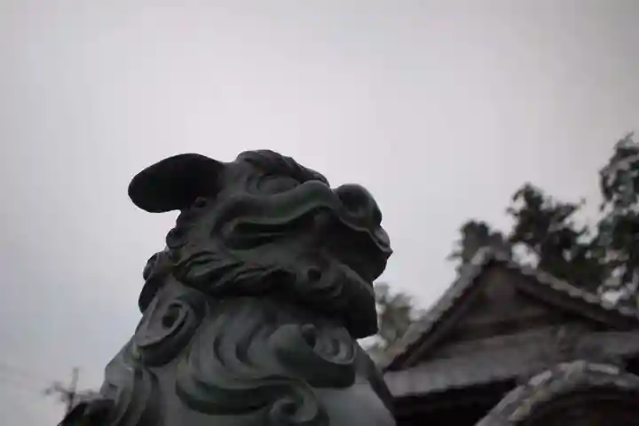 鬼鎮神社の狛犬