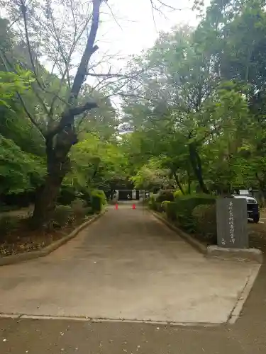 箭弓稲荷神社の{uncategorized: "未分類", other: "その他", undefined: "問題あり", building: "その他建物", grave: "お墓", sacred_gate: "鳥居", guardian: "狛犬", statue: "像", buddha: "仏像", history: "歴史", nature: "自然", garden: "庭園", animal: "動物", pagoda: "塔", temizu: "手水舎", mountain_gate: "山門・神門", sanctuary: "本殿・本堂", subordinate: "末社・摂社", art: "芸術", scenery: "景色", jizo: "地蔵", ema: "絵馬", goshuin: "御朱印", omikuji: "おみくじ", items: "授与品その他", amulet: "お守り", goshuincho: "御朱印帳", eats: "食事", festival: "お祭り", votive_dance: "神楽", shichigosan: "七五三参", wedding: "結婚式", experience: "体験その他", initially: "初詣", around: "周辺", anti_infection: "感染症対策"}