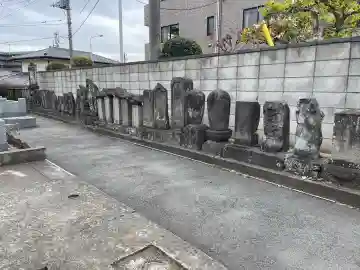 谷津観音堂の{uncategorized: "未分類", other: "その他", undefined: "問題あり", building: "その他建物", grave: "お墓", sacred_gate: "鳥居", guardian: "狛犬", statue: "像", buddha: "仏像", history: "歴史", nature: "自然", garden: "庭園", animal: "動物", pagoda: "塔", temizu: "手水舎", mountain_gate: "山門・神門", sanctuary: "本殿・本堂", subordinate: "末社・摂社", art: "芸術", scenery: "景色", jizo: "地蔵", ema: "絵馬", goshuin: "御朱印", omikuji: "おみくじ", items: "授与品その他", amulet: "お守り", goshuincho: "御朱印帳", eats: "食事", festival: "お祭り", votive_dance: "神楽", shichigosan: "七五三参", wedding: "結婚式", experience: "体験その他", initially: "初詣", around: "周辺", anti_infection: "感染症対策"}