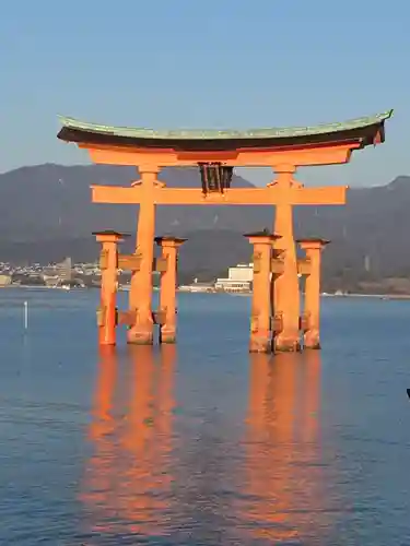 厳島神社の鳥居