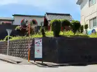稲荷神社の{uncategorized: "未分類", other: "その他", undefined: "問題あり", building: "その他建物", grave: "お墓", sacred_gate: "鳥居", guardian: "狛犬", statue: "像", buddha: "仏像", history: "歴史", nature: "自然", garden: "庭園", animal: "動物", pagoda: "塔", temizu: "手水舎", mountain_gate: "山門・神門", sanctuary: "本殿・本堂", subordinate: "末社・摂社", art: "芸術", scenery: "景色", jizo: "地蔵", ema: "絵馬", goshuin: "御朱印", omikuji: "おみくじ", items: "授与品その他", amulet: "お守り", goshuincho: "御朱印帳", eats: "食事", festival: "お祭り", votive_dance: "神楽", shichigosan: "七五三参", wedding: "結婚式", experience: "体験その他", initially: "初詣", around: "周辺", anti_infection: "感染症対策"}
