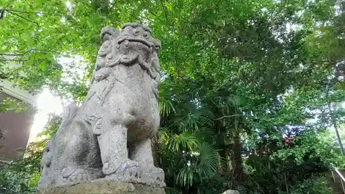 子ノ神社の狛犬