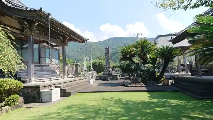 栄源寺の本殿・本堂