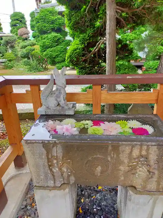 天明稲荷神社の手水舎
