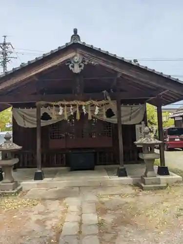 松本神社の本殿