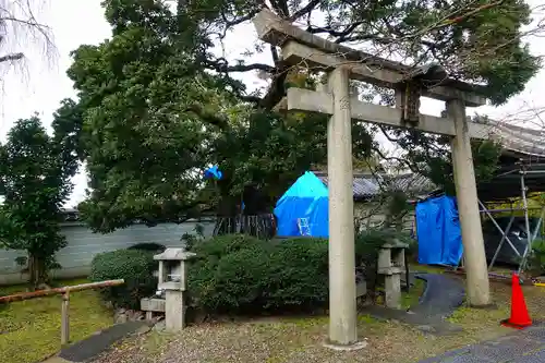 養源院の鳥居