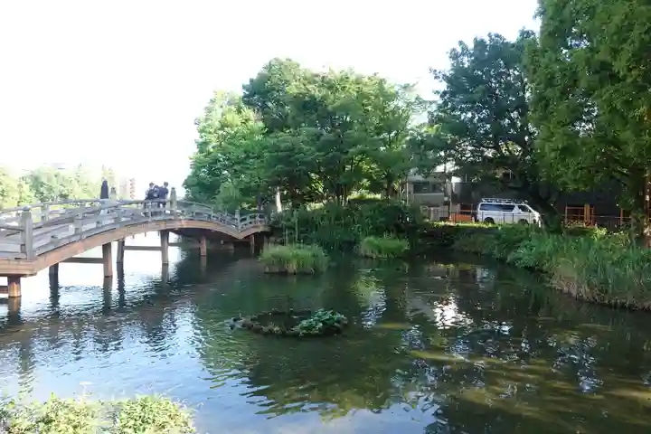 千束八幡神社の庭園