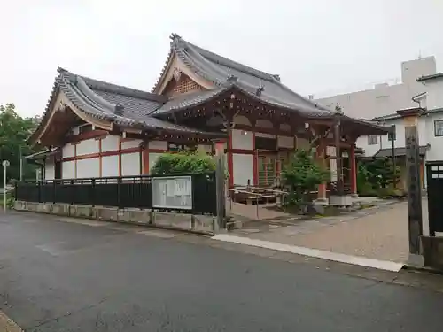 養照寺の本殿・本堂