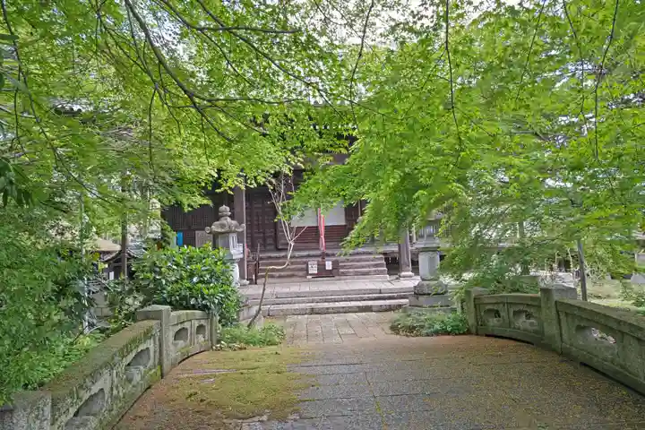 舎那院の本殿・本堂