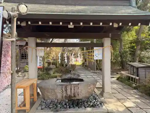 菊田神社の{uncategorized: "未分類", other: "その他", undefined: "問題あり", building: "その他建物", grave: "お墓", sacred_gate: "鳥居", guardian: "狛犬", statue: "像", buddha: "仏像", history: "歴史", nature: "自然", garden: "庭園", animal: "動物", pagoda: "塔", temizu: "手水舎", mountain_gate: "山門・神門", sanctuary: "本殿・本堂", subordinate: "末社・摂社", art: "芸術", scenery: "景色", jizo: "地蔵", ema: "絵馬", goshuin: "御朱印", omikuji: "おみくじ", items: "授与品その他", amulet: "お守り", goshuincho: "御朱印帳", eats: "食事", festival: "お祭り", votive_dance: "神楽", shichigosan: "七五三参", wedding: "結婚式", experience: "体験その他", initially: "初詣", around: "周辺", anti_infection: "感染症対策"}