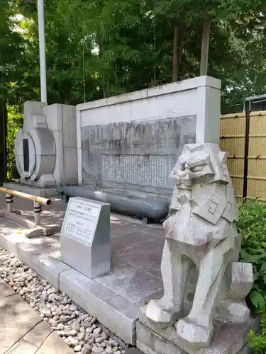 東郷神社の狛犬