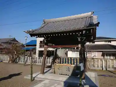 神明神社の手水舎