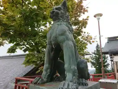 武蔵御嶽神社の狛犬