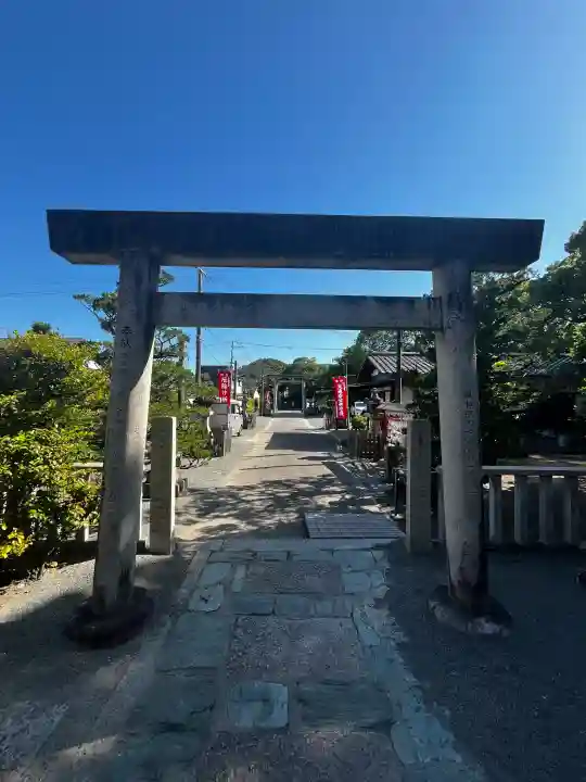 矢宮神社の{uncategorized: "未分類", other: "その他", undefined: "問題あり", building: "その他建物", grave: "お墓", sacred_gate: "鳥居", guardian: "狛犬", statue: "像", buddha: "仏像", history: "歴史", nature: "自然", garden: "庭園", animal: "動物", pagoda: "塔", temizu: "手水舎", mountain_gate: "山門・神門", sanctuary: "本殿・本堂", subordinate: "末社・摂社", art: "芸術", scenery: "景色", jizo: "地蔵", ema: "絵馬", goshuin: "御朱印", omikuji: "おみくじ", items: "授与品その他", amulet: "お守り", goshuincho: "御朱印帳", eats: "食事", festival: "お祭り", votive_dance: "神楽", shichigosan: "七五三参", wedding: "結婚式", experience: "体験その他", initially: "初詣", around: "周辺", anti_infection: "感染症対策"}