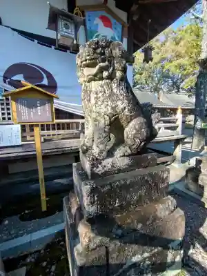 闘鶏神社の{uncategorized: "未分類", other: "その他", undefined: "問題あり", building: "その他建物", grave: "お墓", sacred_gate: "鳥居", guardian: "狛犬", statue: "像", buddha: "仏像", history: "歴史", nature: "自然", garden: "庭園", animal: "動物", pagoda: "塔", temizu: "手水舎", mountain_gate: "山門・神門", sanctuary: "本殿・本堂", subordinate: "末社・摂社", art: "芸術", scenery: "景色", jizo: "地蔵", ema: "絵馬", goshuin: "御朱印", omikuji: "おみくじ", items: "授与品その他", amulet: "お守り", goshuincho: "御朱印帳", eats: "食事", festival: "お祭り", votive_dance: "神楽", shichigosan: "七五三参", wedding: "結婚式", experience: "体験その他", initially: "初詣", around: "周辺", anti_infection: "感染症対策"}
