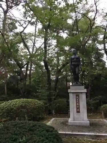 和樂備神社の像