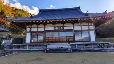 香山寺の本殿