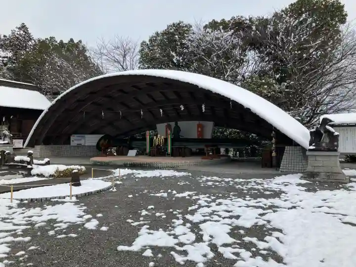 白鷺神社の{uncategorized: "未分類", other: "その他", undefined: "問題あり", building: "その他建物", grave: "お墓", sacred_gate: "鳥居", guardian: "狛犬", statue: "像", buddha: "仏像", history: "歴史", nature: "自然", garden: "庭園", animal: "動物", pagoda: "塔", temizu: "手水舎", mountain_gate: "山門・神門", sanctuary: "本殿・本堂", subordinate: "末社・摂社", art: "芸術", scenery: "景色", jizo: "地蔵", ema: "絵馬", goshuin: "御朱印", omikuji: "おみくじ", items: "授与品その他", amulet: "お守り", goshuincho: "御朱印帳", eats: "食事", festival: "お祭り", votive_dance: "神楽", shichigosan: "七五三参", wedding: "結婚式", experience: "体験その他", initially: "初詣", around: "周辺", anti_infection: "感染症対策"}