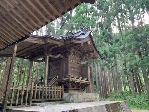 八幡神社の本殿・本堂