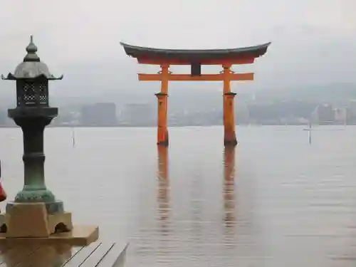 厳島神社の鳥居