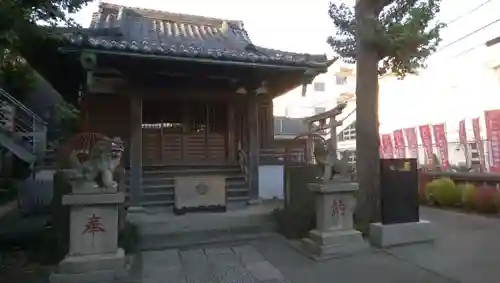 治兵衛稲荷神社の本殿・本堂