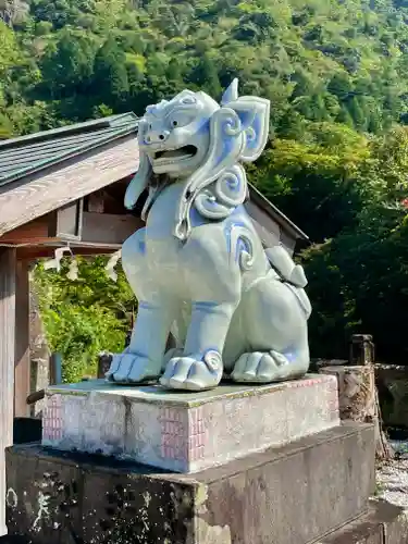 陶山神社の狛犬