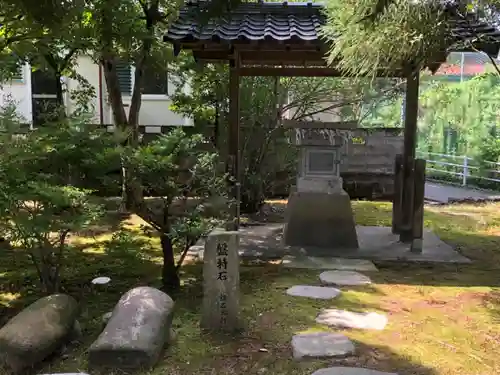 額西神社の末社