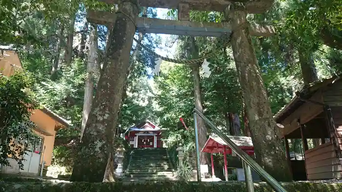 安良神社の鳥居