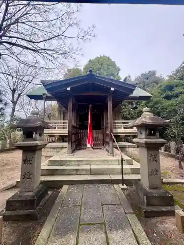 凉森神社の{uncategorized: "未分類", other: "その他", undefined: "問題あり", building: "その他建物", grave: "お墓", sacred_gate: "鳥居", guardian: "狛犬", statue: "像", buddha: "仏像", history: "歴史", nature: "自然", garden: "庭園", animal: "動物", pagoda: "塔", temizu: "手水舎", mountain_gate: "山門・神門", sanctuary: "本殿・本堂", subordinate: "末社・摂社", art: "芸術", scenery: "景色", jizo: "地蔵", ema: "絵馬", goshuin: "御朱印", omikuji: "おみくじ", items: "授与品その他", amulet: "お守り", goshuincho: "御朱印帳", eats: "食事", festival: "お祭り", votive_dance: "神楽", shichigosan: "七五三参", wedding: "結婚式", experience: "体験その他", initially: "初詣", around: "周辺", anti_infection: "感染症対策"}