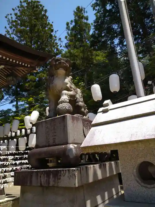田村神社の狛犬